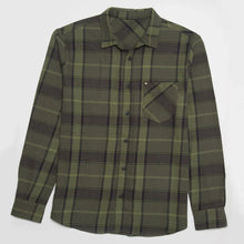 Load image into Gallery viewer, Reef - Men's Anders Long Sleeve Woven Shirt - Thyme

