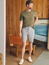 Load image into Gallery viewer, Faherty - Men's Belt Loop All Day Shorts 9" - Ice Grey
